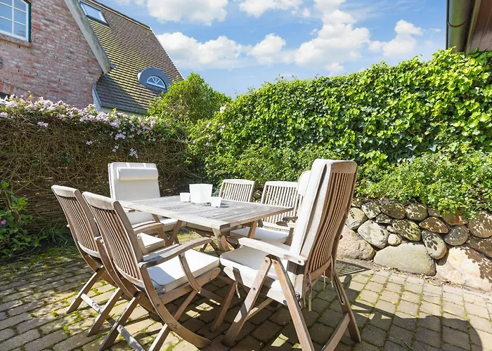 Haus Strandlaeufer Vakantiehuis Keitum