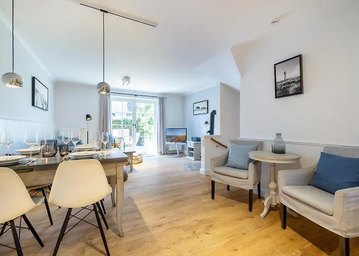 Haus Strandlaeufer * Keitum